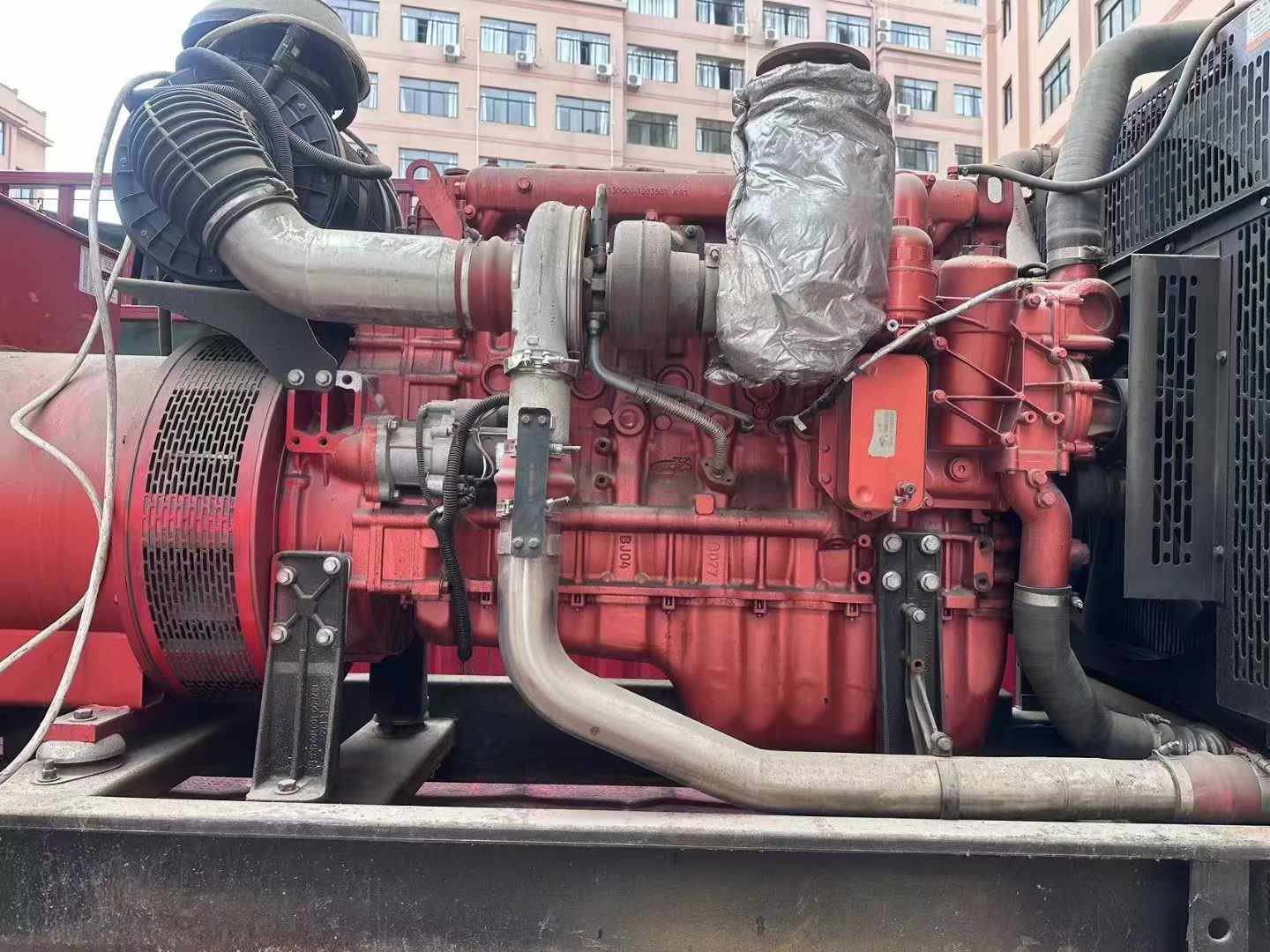 建邺如何选择适合 600kW 柴油发电机组的过载保护器？