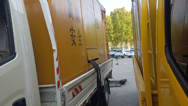 建邺如何判断柴油发电机组和UPS电源的切换时间是否符合要求？