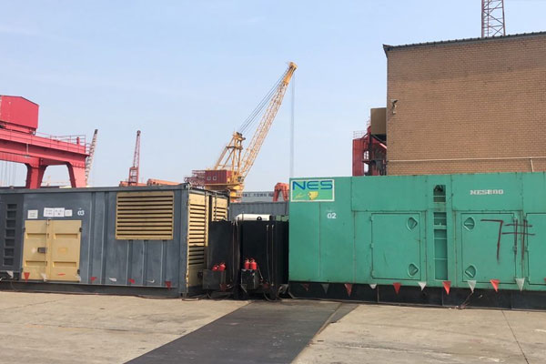 建邺发电机出租空气滤清器的清洁频率是多少？